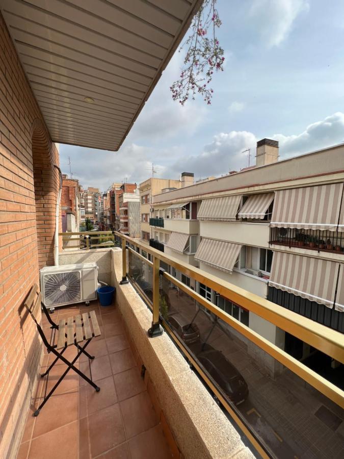 Luna L'Hospitalet de Llobregat Luaran gambar